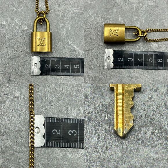 Authentic Louis Vuitton Gold Tone Single Chain Padlock & Key Charm Necklace 326 - Picture 14 of 14